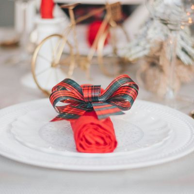 8 Tips to Help You Navigate Holiday Eating